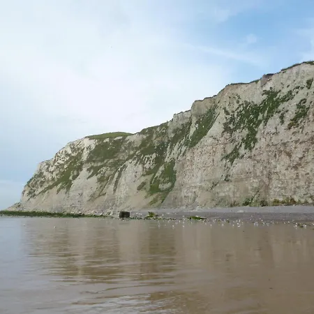 Cambuse A Au Premier Etage A 50 Metres De La Апартаменты *