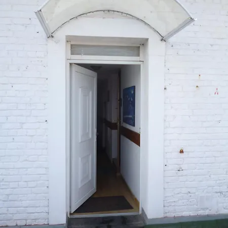 Cambuse A Au Premier Etage A 50 Metres De La Сангатт