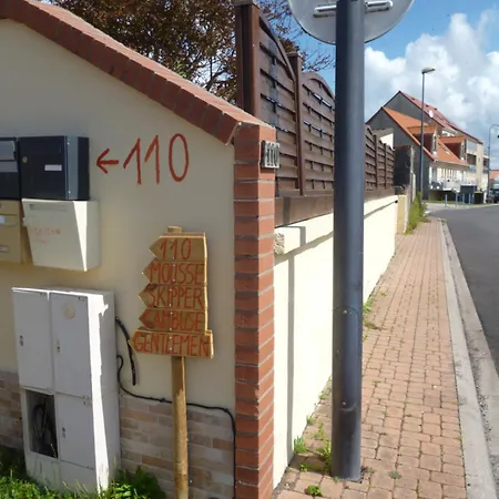 Апартаменты Cambuse A Au Premier Etage A 50 Metres De La