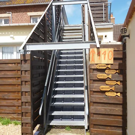 Cambuse A Au Premier Etage A 50 Metres De La Апартаменты