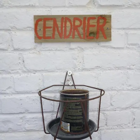 Cambuse A Au Premier Etage A 50 Metres De La