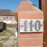 Cambuse A Au Premier Etage A 50 Metres De La Sangatte
