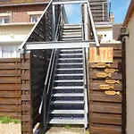 Cambuse A Au Premier Etage A 50 Metres De La Lägenhet