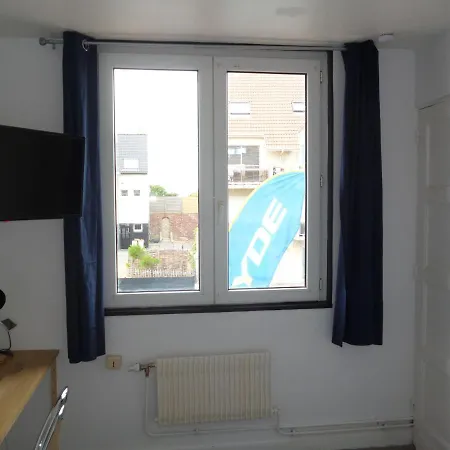 Cambuse A Au Premier Etage A 50 Metres De La Apartman Sangatte