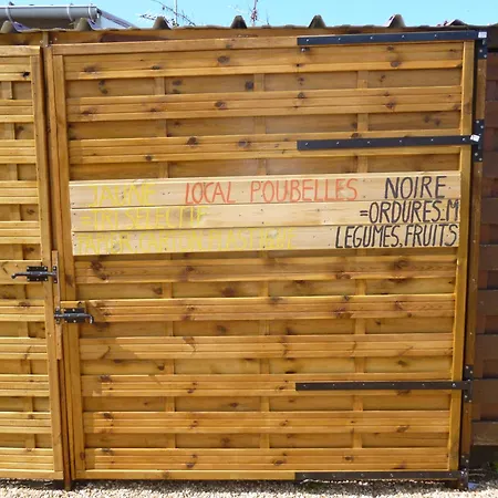 Cambuse à Au Premier étage à 50 Metres De La Sangatte