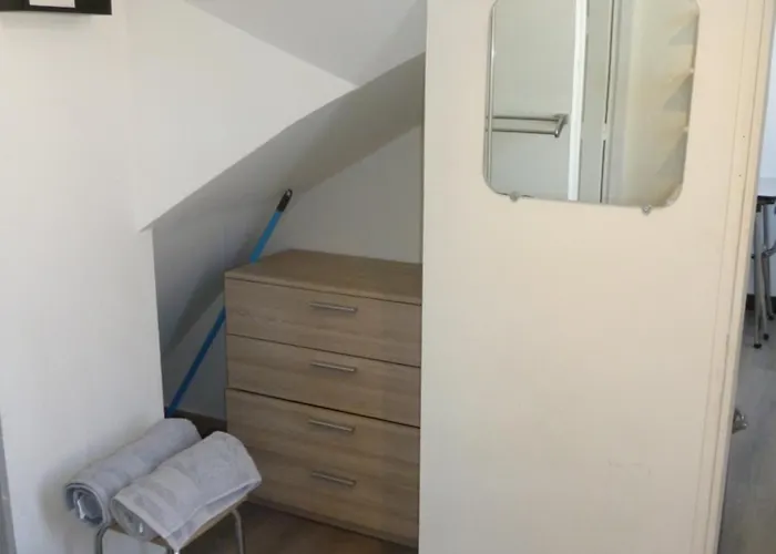 Cambuse à Au Premier étage à 50 Metres De La Appartamento *